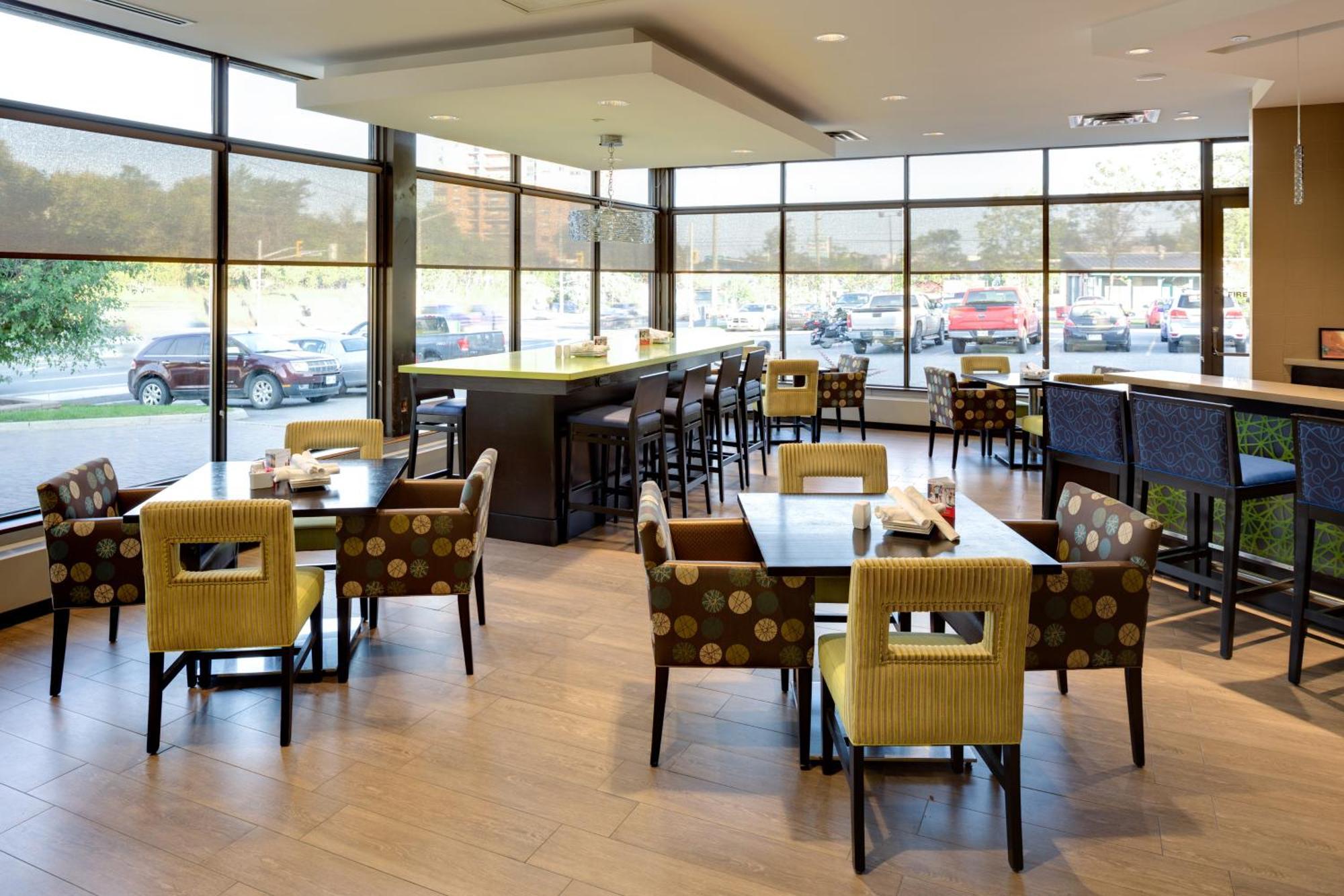 Holiday Inn Sudbury By Ihg Eksteriør bilde